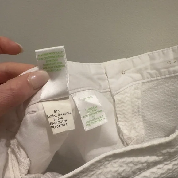 Lilly Pulitzer Bottoms | Women 5" Buttercup Scallop Hem Short Size 6 - Picture 7 of 9